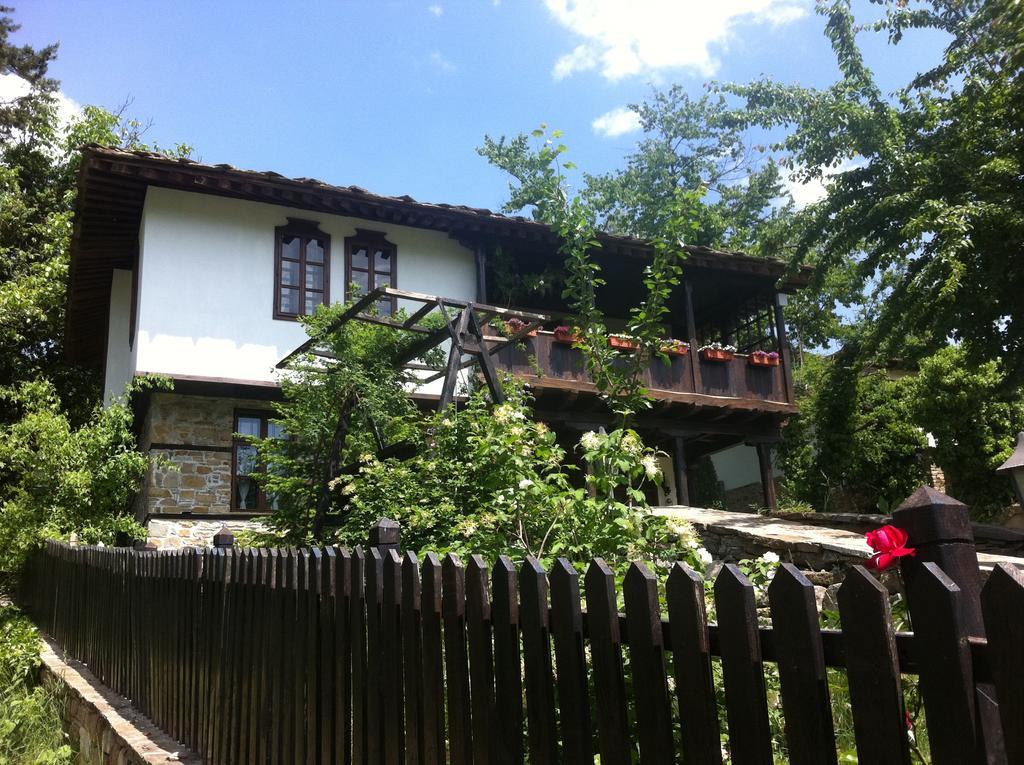 Stefanina Guesthouse بوجينتسي المظهر الخارجي الصورة
